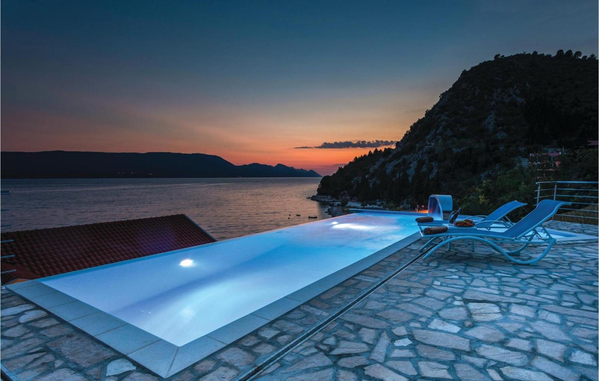 Awesome Apartment In Duba With Wifi Exterior photo